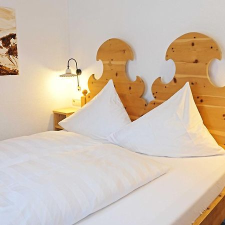 פיס Hotel Garni Hubertushof מראה חיצוני תמונה