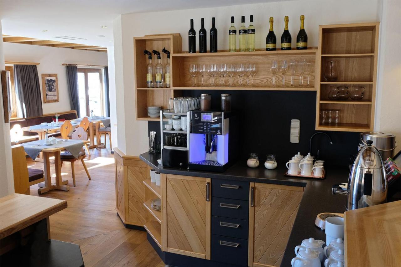 פיס Hotel Garni Hubertushof מראה חיצוני תמונה